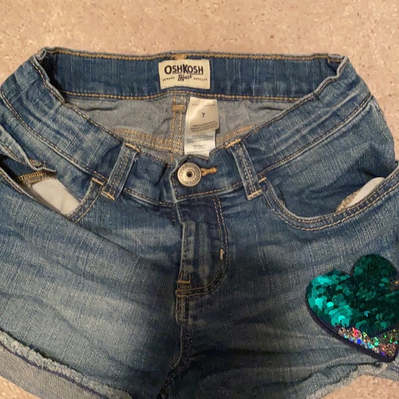 Short Jean - Picture 2 of 3